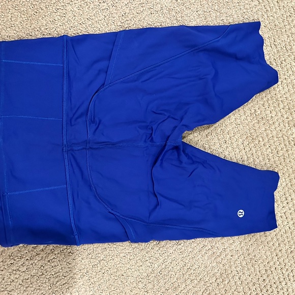 Lululemon, size 2 - Picture 2 of 5